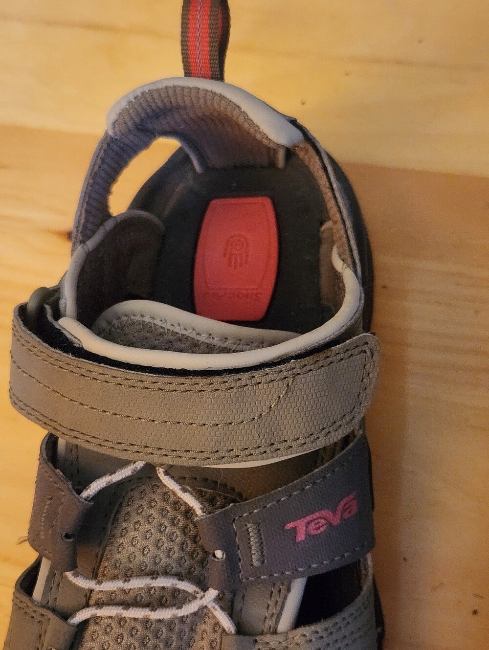 TEVA Deacon Hybrid Closed Toe Sandals F10011L - Picture 5 of 9